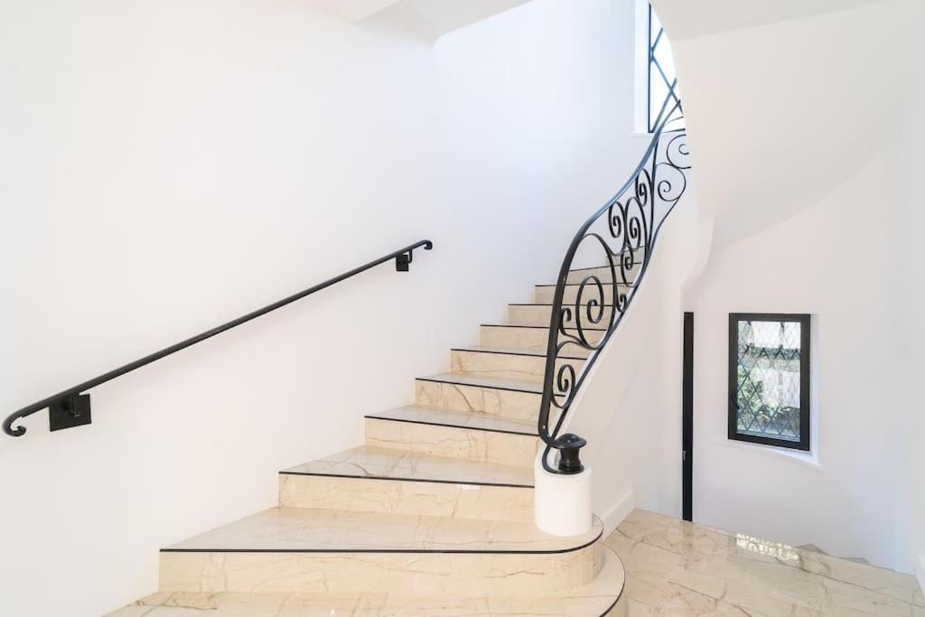 Superbe Nouvelle Moderne * Cannes